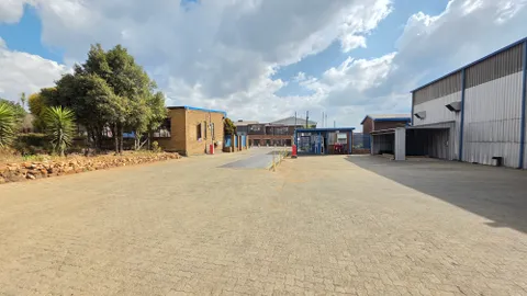 108 Kent Road, Anderbolt has a 17986m² Industrial Property Available For Sale and For Rent (3)